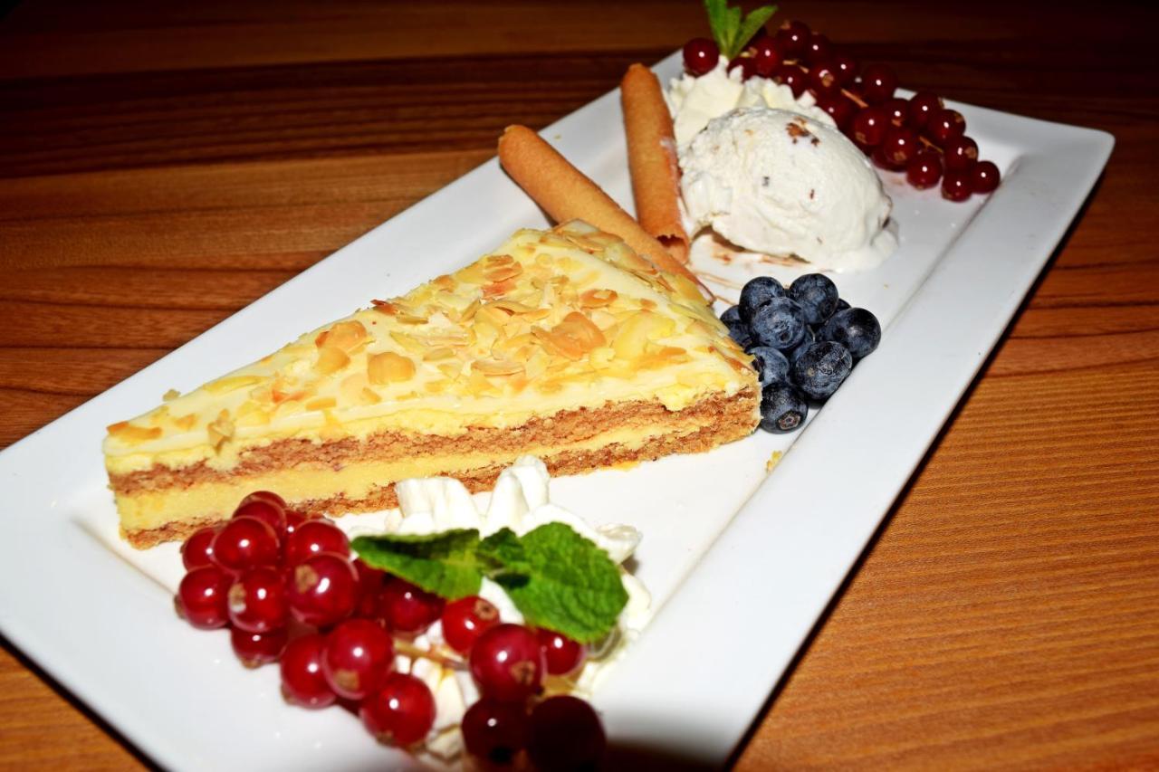 Hotel- Restaurant Kerzan'S Ντόρτμουντ Εξωτερικό φωτογραφία